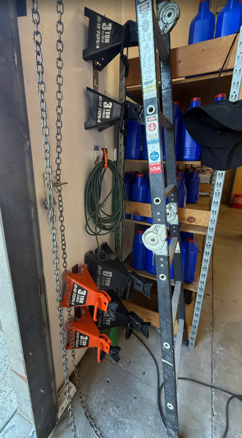 Jack Stand Wall Mount Hanger – Fits Daytona, Pittsburgh, & Universal 3-6 Ton Stands | 4Link4WD