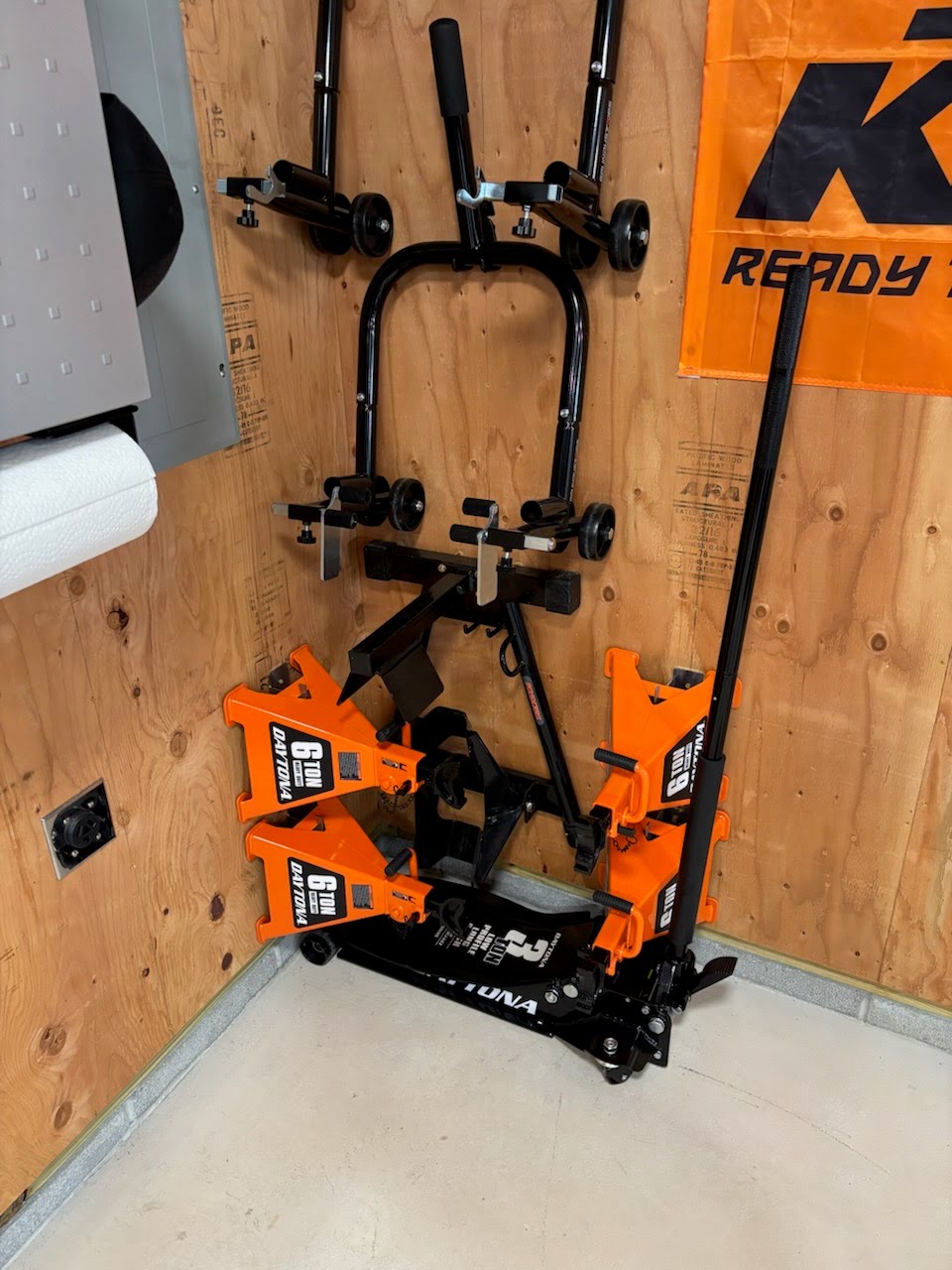 Jack Stand Wall Mount Hanger – Fits Daytona, Pittsburgh, & Universal 3-6 Ton Stands | 4Link4WD