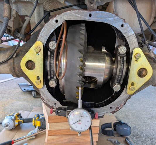 4Link4WD case spreader adapters being used with air locker. Air lockers require maximum carrier preload so the air collar does not twist and eventually cause copper air line failure and leaks. 