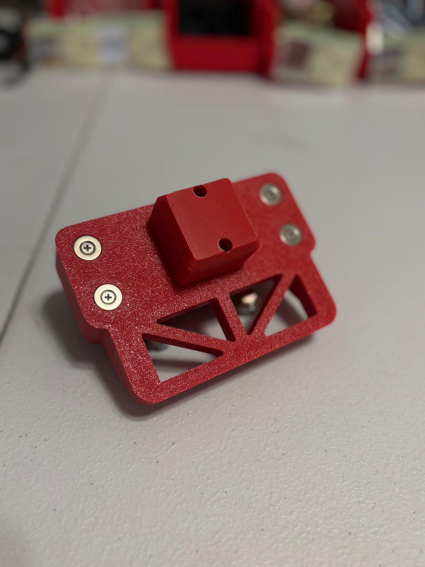 Square Hole Fab Bench Magnetic Pipe & Tubing  Roller – Portable Material Prep & Welding Tool | 4Link4WD