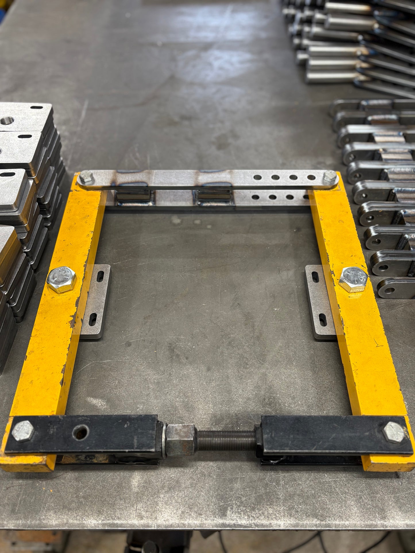 Case Spreader Extension Bar – Fits Vevor-Style Spreader Adapters | 4Link4WD